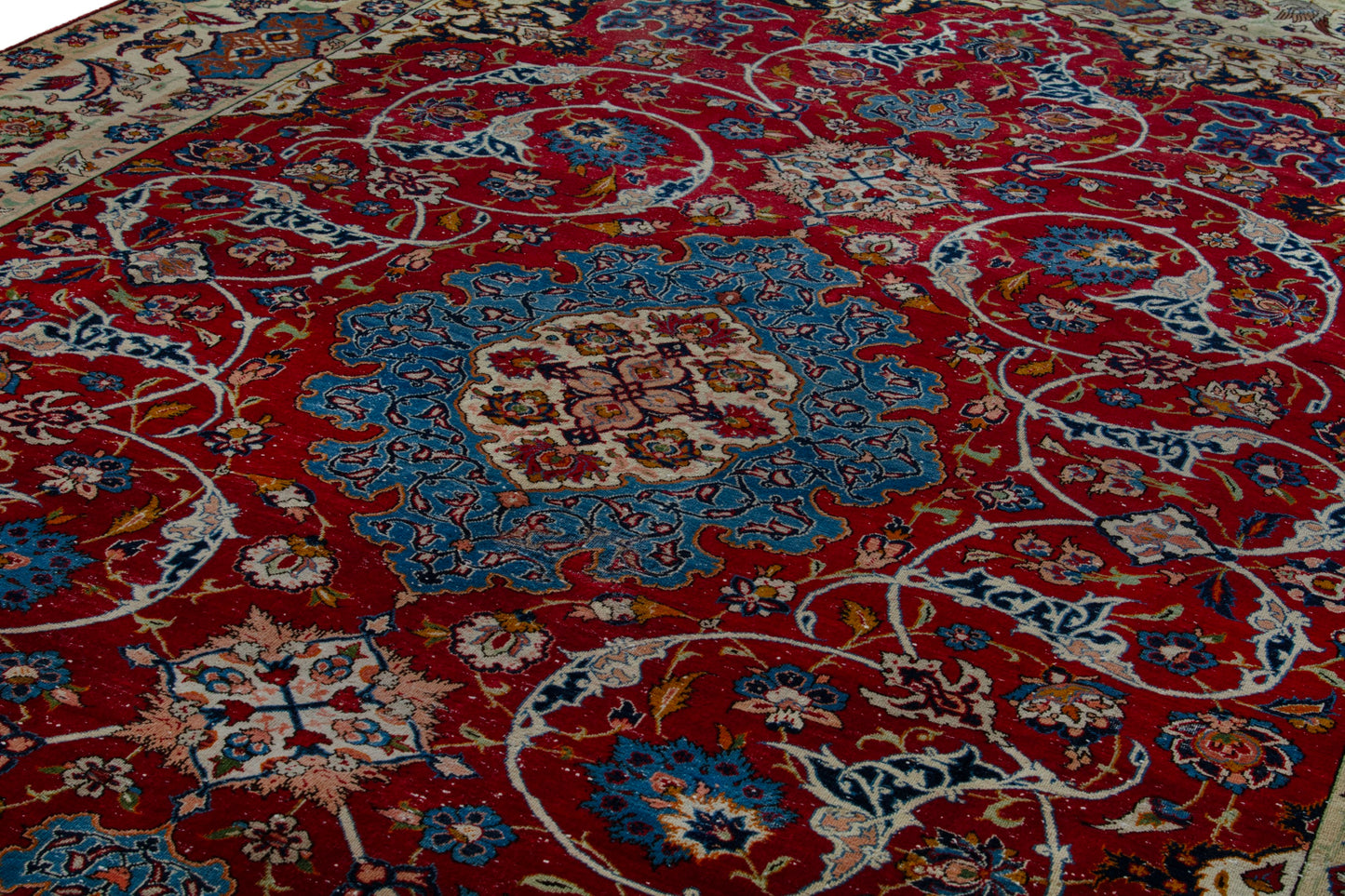 CAN_4122 - 8'6" x 13'1"