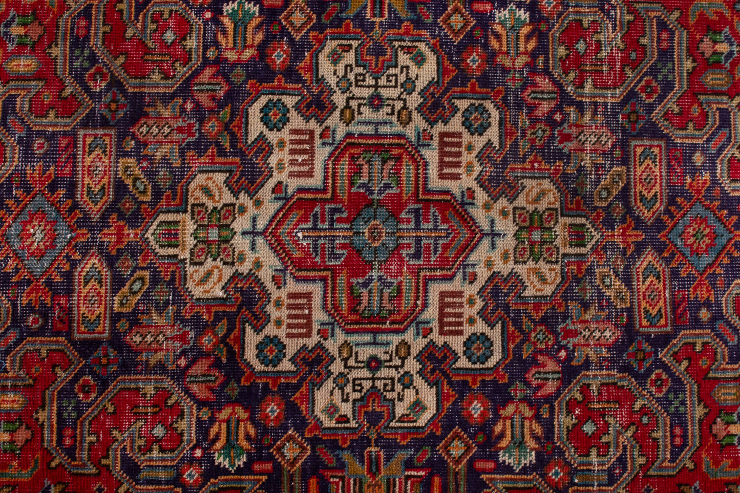 CAN_4129 - 9'7" x 12'8"