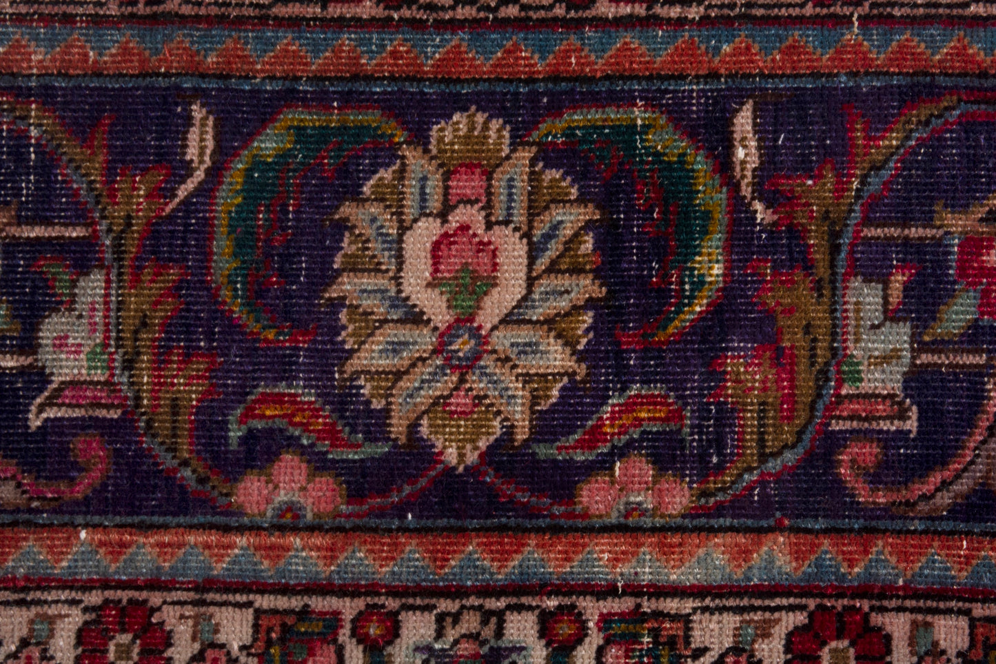 CAN_4135 - 8' x 11'8"