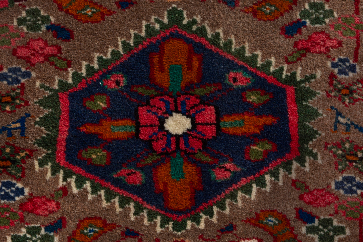 CAN_4171 - 2'2" x 3'3"