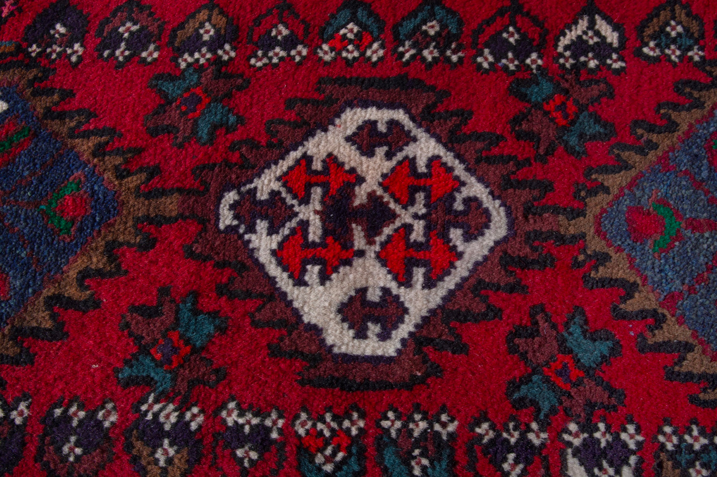 CAN_4203 - 1'10" x 3'7"