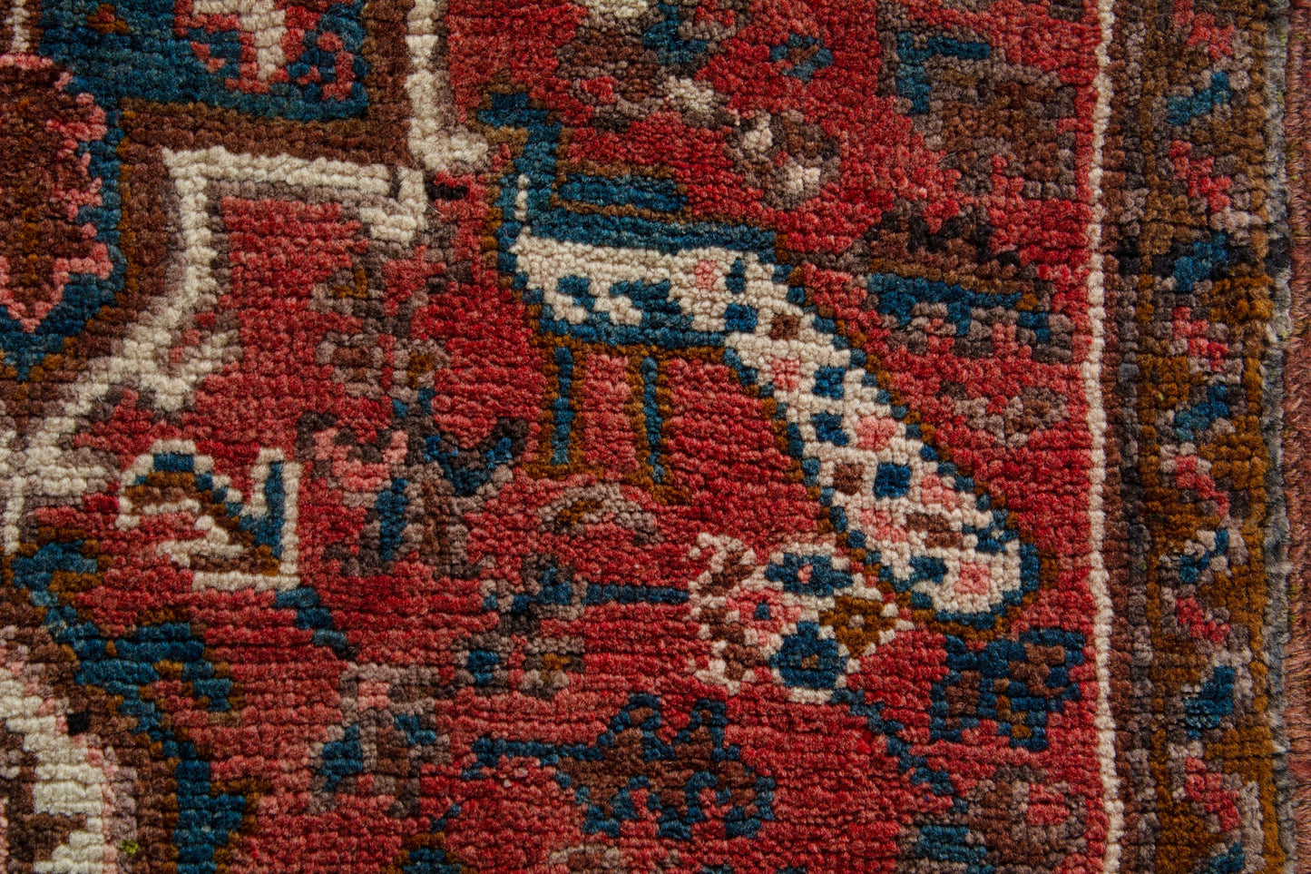 CAN_4208 - 2'1" x 4'6"