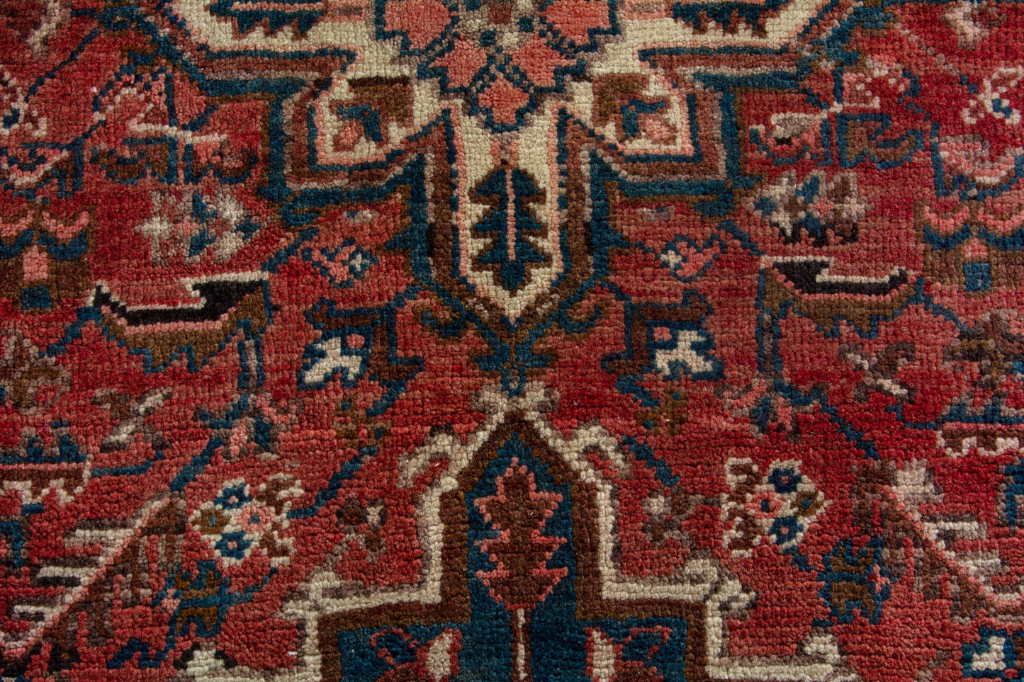 CAN_4208 - 2'1" x 4'6"