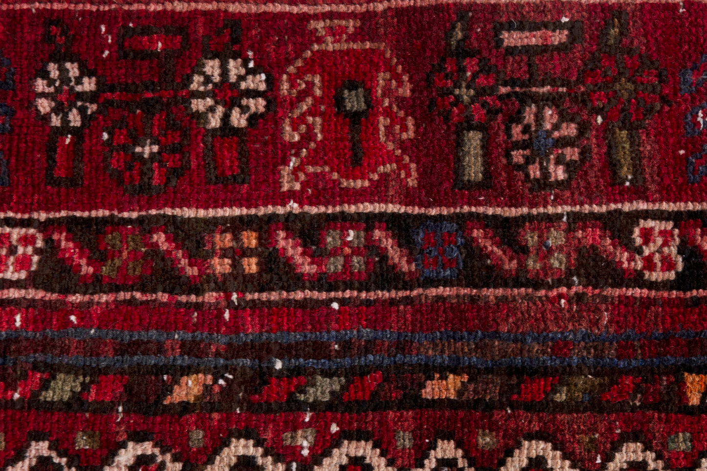 CAN_4224 - 4'1" x 7'5"