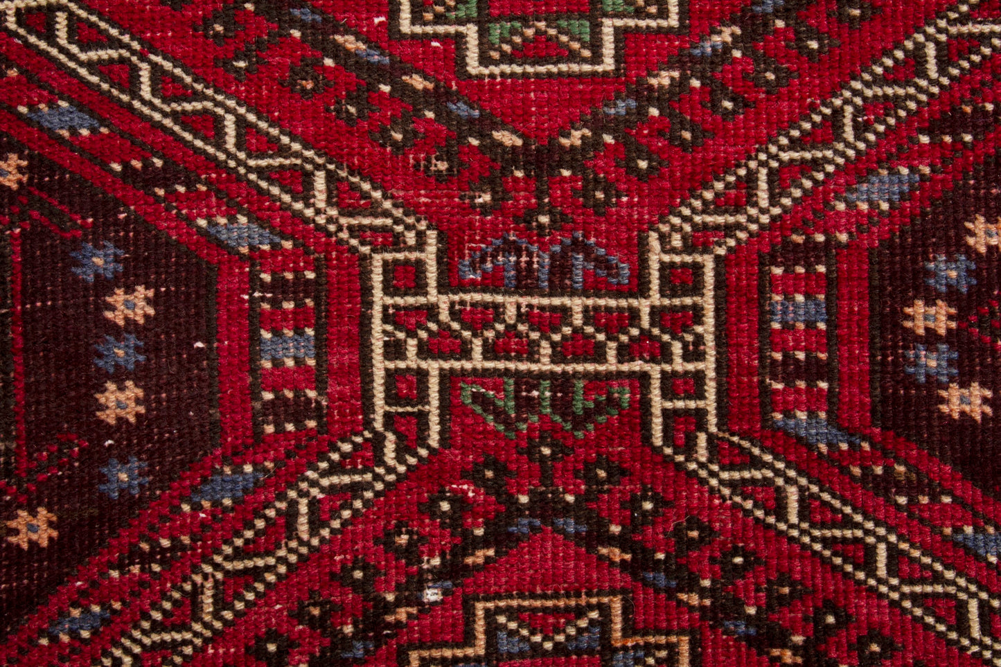 CAN_4256 - 3'10" x 8'7"