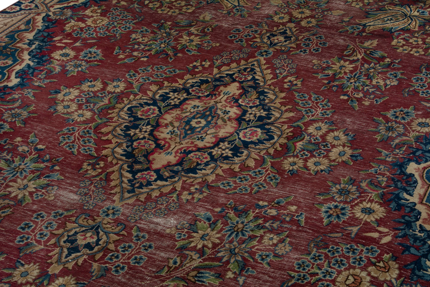 CAN_4261 - 6' x 9'3"