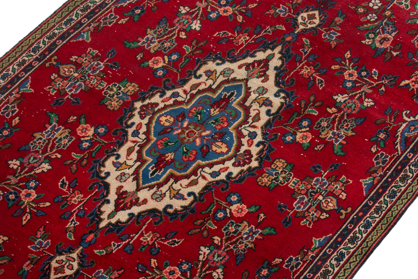 CAN_4300 - 5'2" x 8'2"
