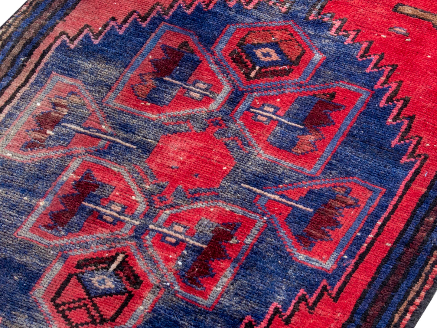 CAN_4311 - 1'10" x 8'10"