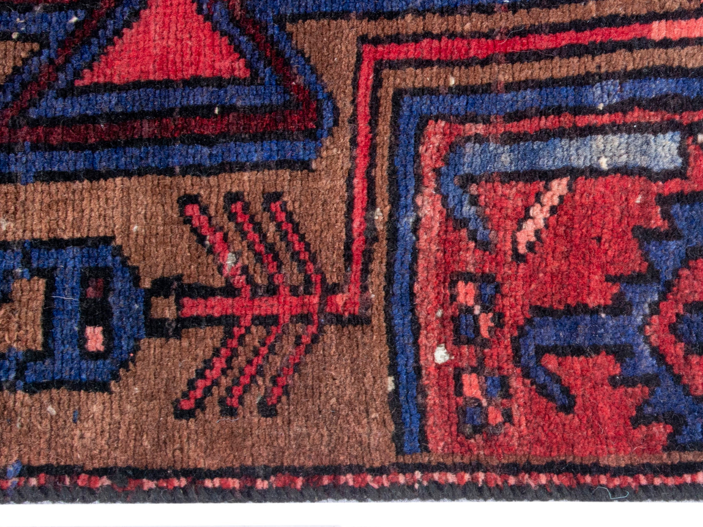 CAN_4311 - 1'10" x 8'10"