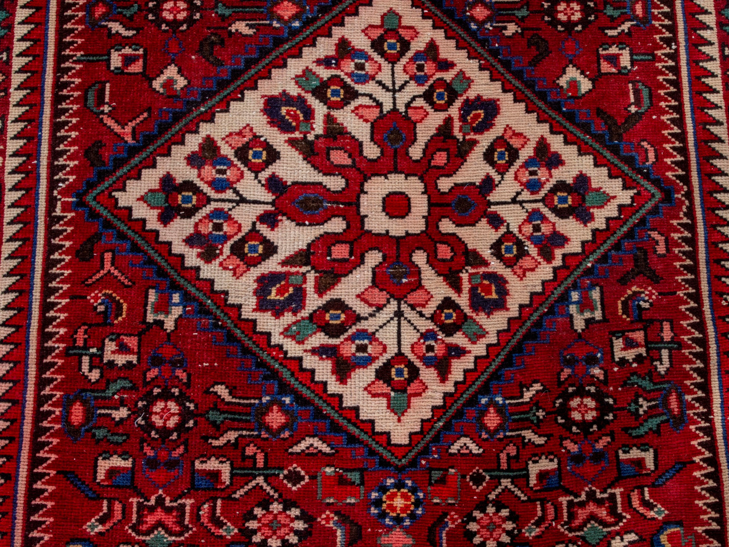 CAN_4312 - 2'11" x 9'5"
