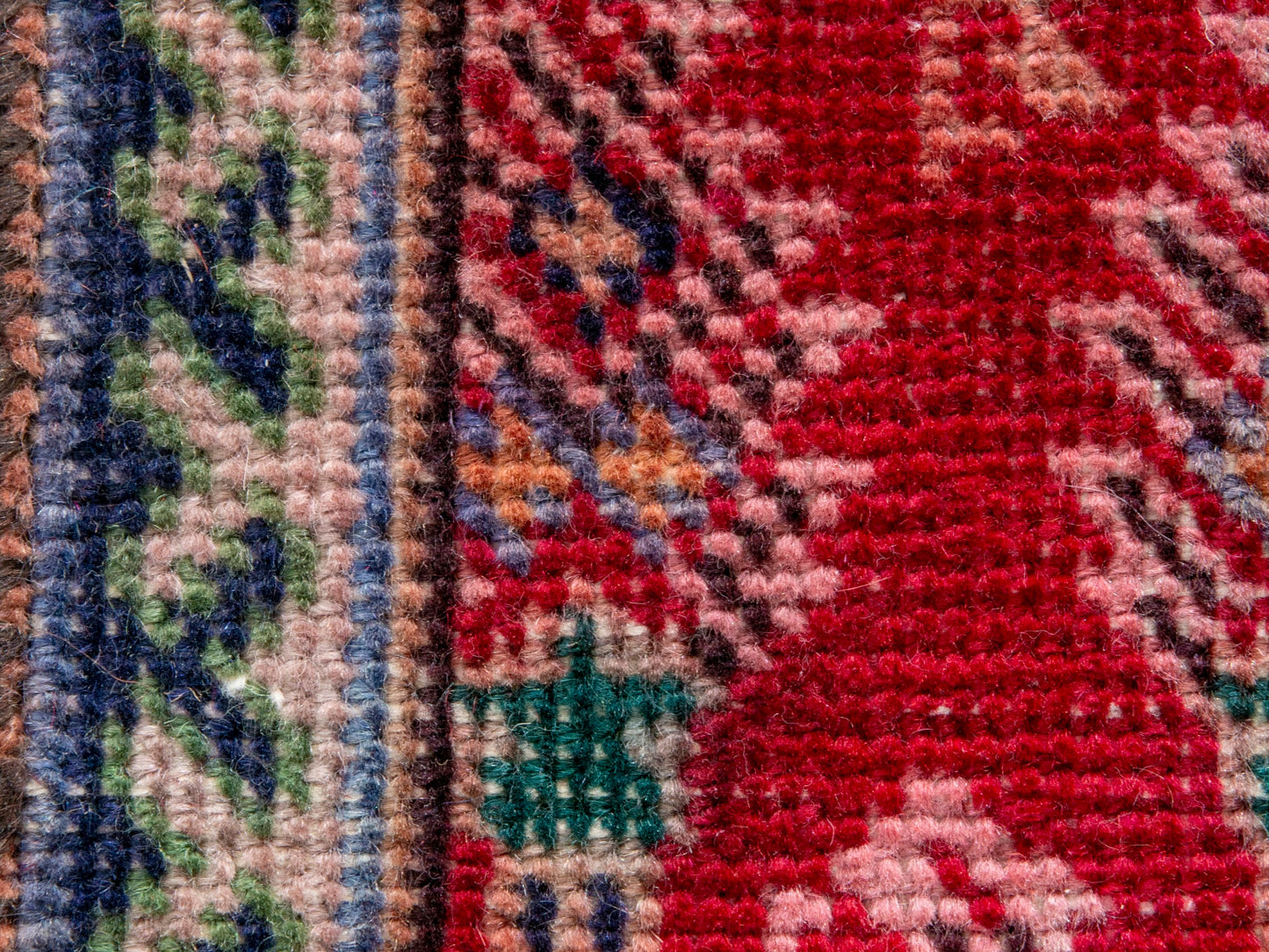 CAN_4314 - 2'2" x 11'3"