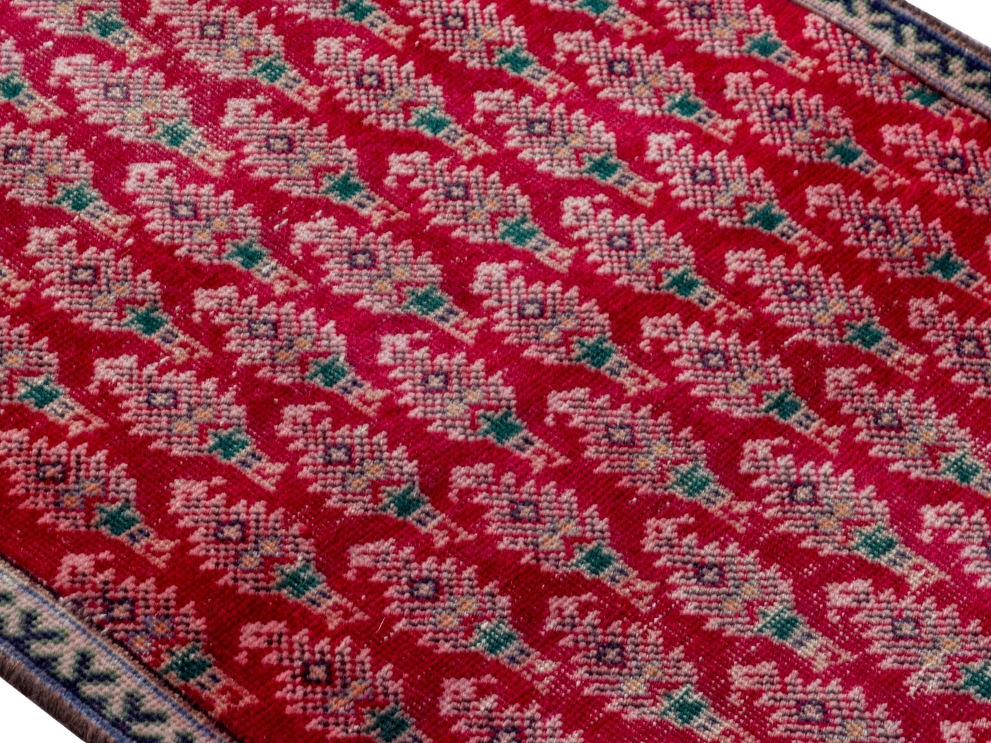 CAN_4314 - 2'2" x 11'3"
