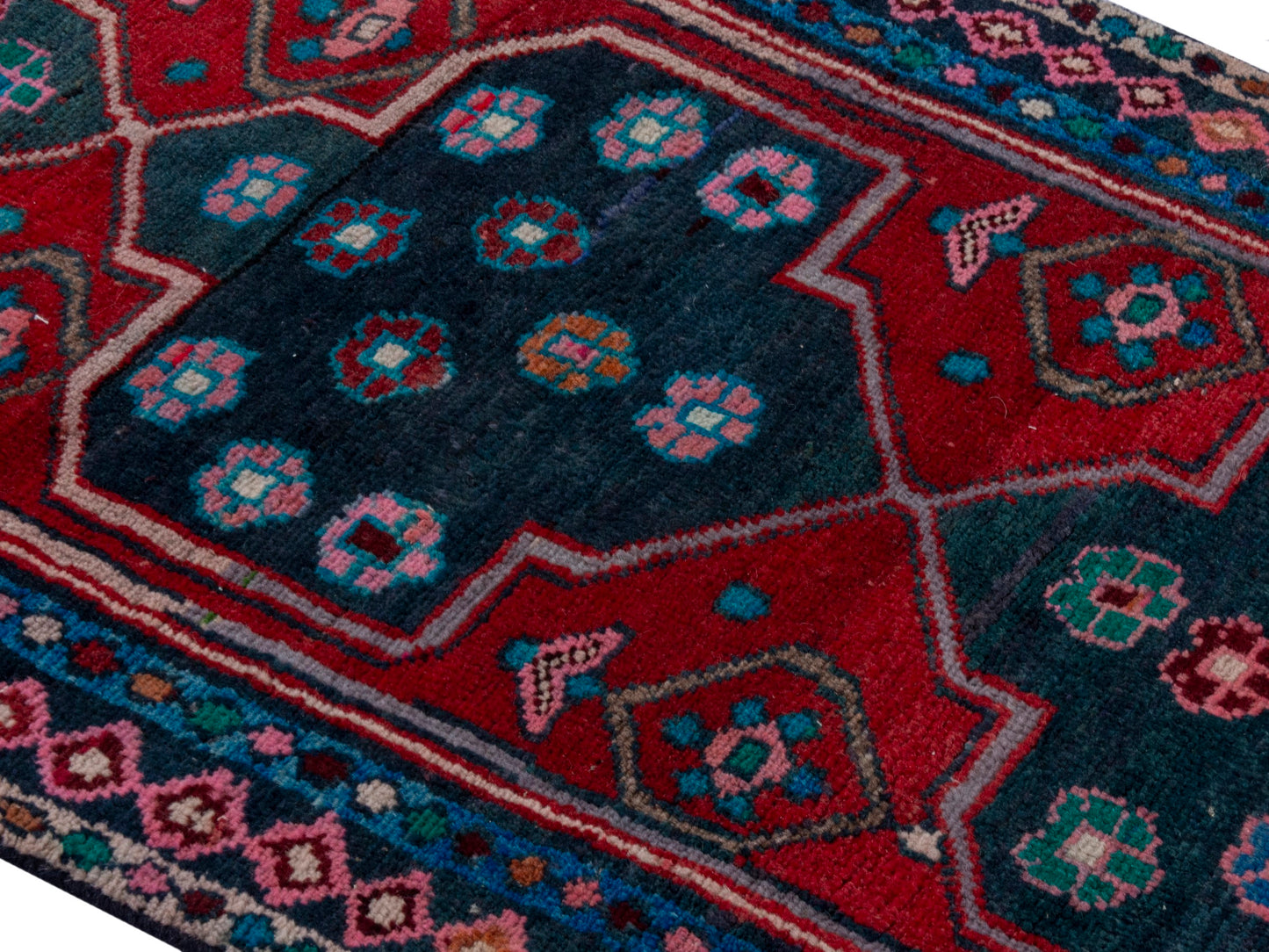 CAN_4318 - 2'7" x 12'2"