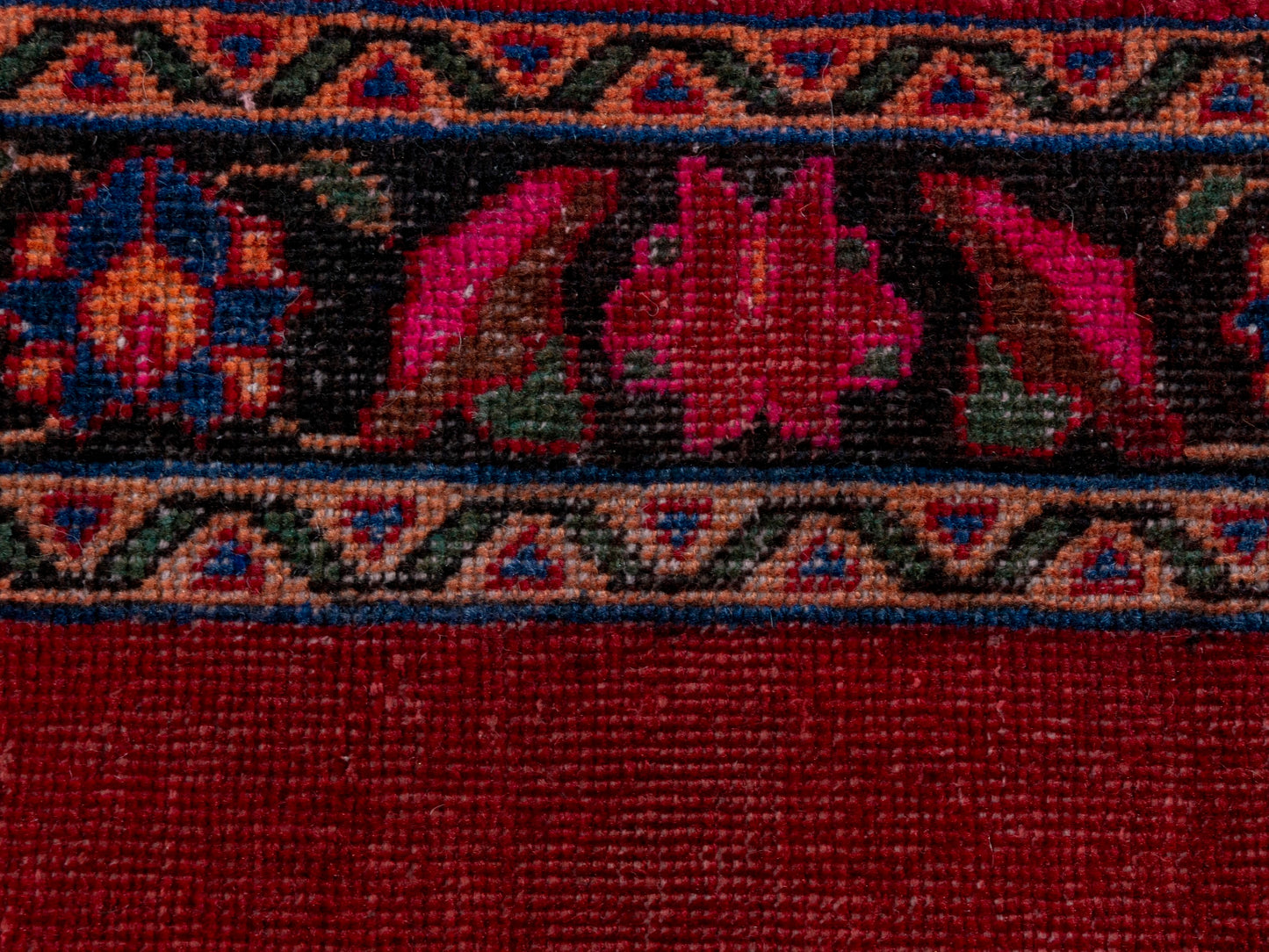 CAN_4322 - 3'7" x 10'3"
