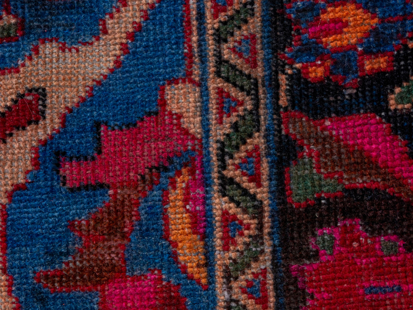 CAN_4322 - 3'7" x 10'3"