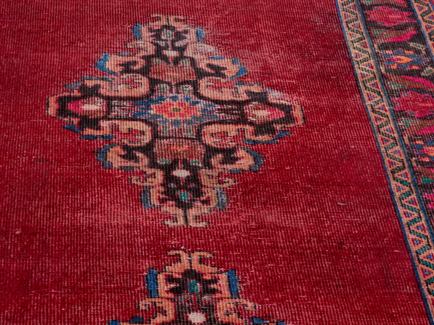 CAN_4322 - 3'7" x 10'3"