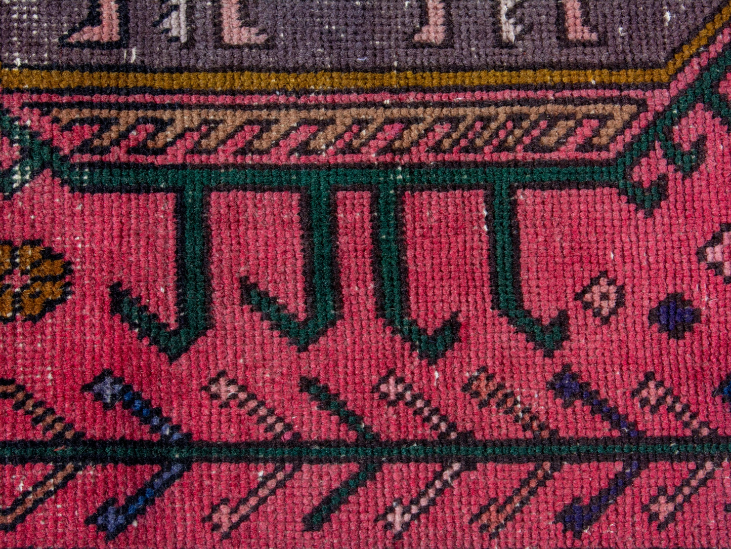 CAN_4325 - 2'1" x 6'7"
