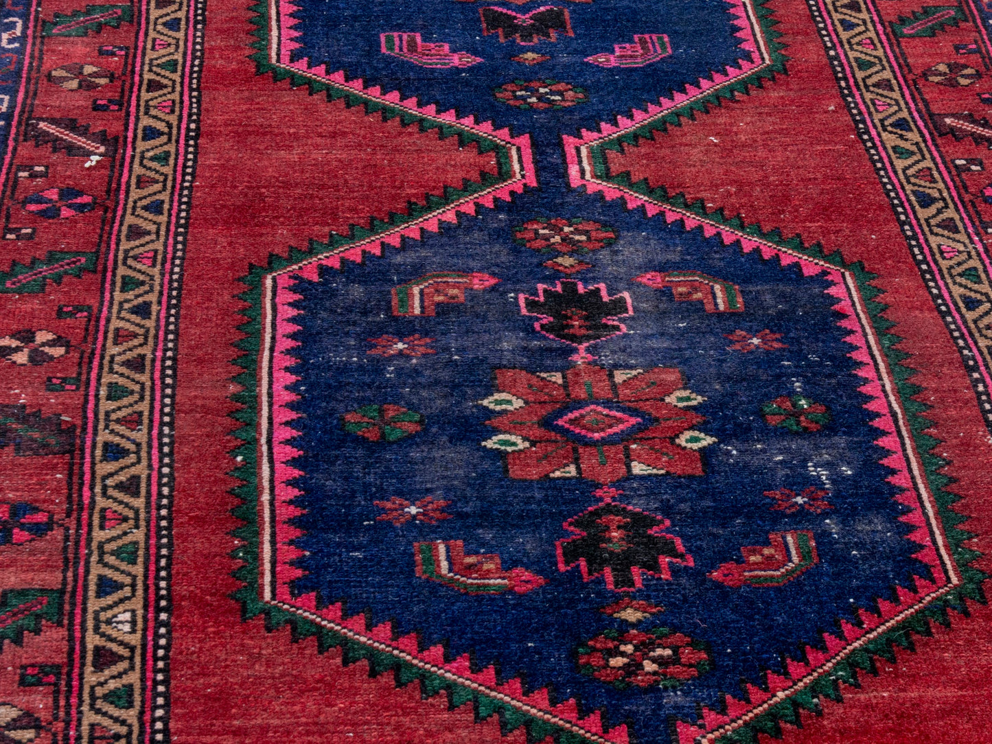CAN_4327 - 3'6" x 10'3"