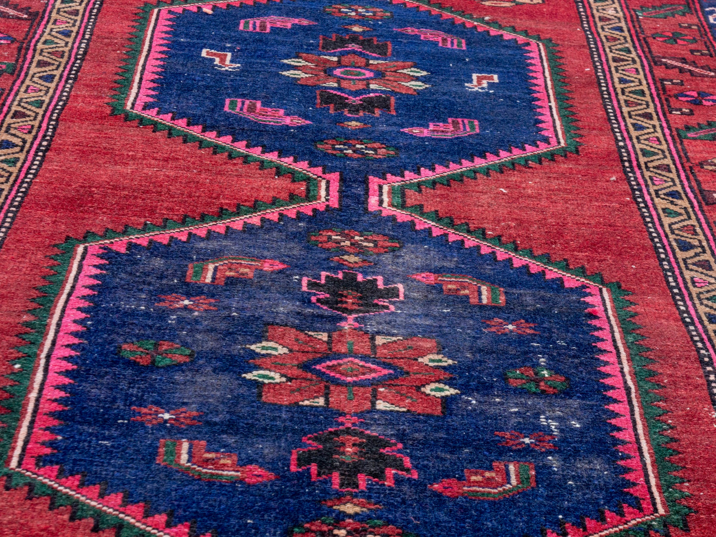CAN_4327 - 3'6" x 10'3"