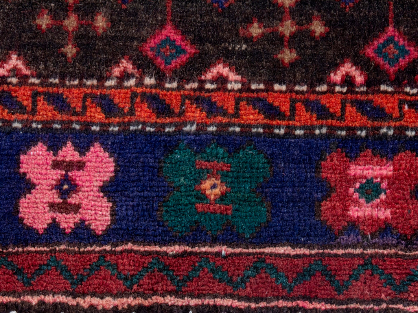 CAN_4332 - 3'7" x 8'4"