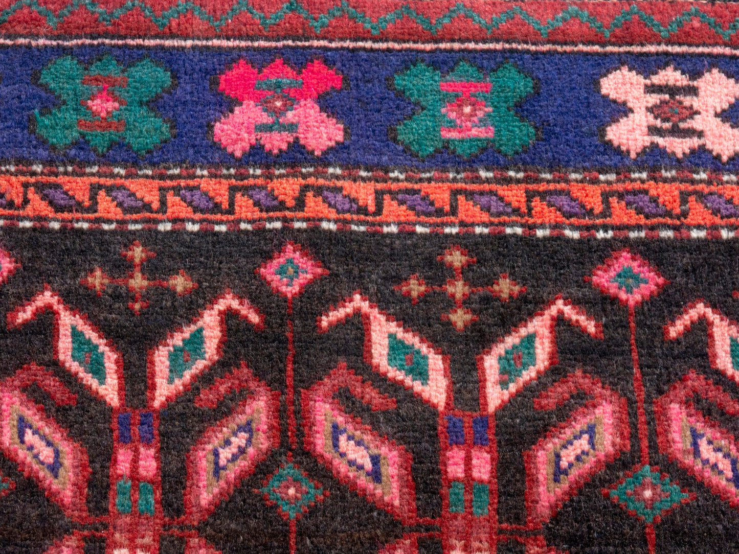 CAN_4332 - 3'7" x 8'4"