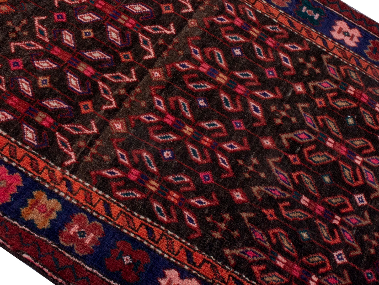 CAN_4332 - 3'7" x 8'4"