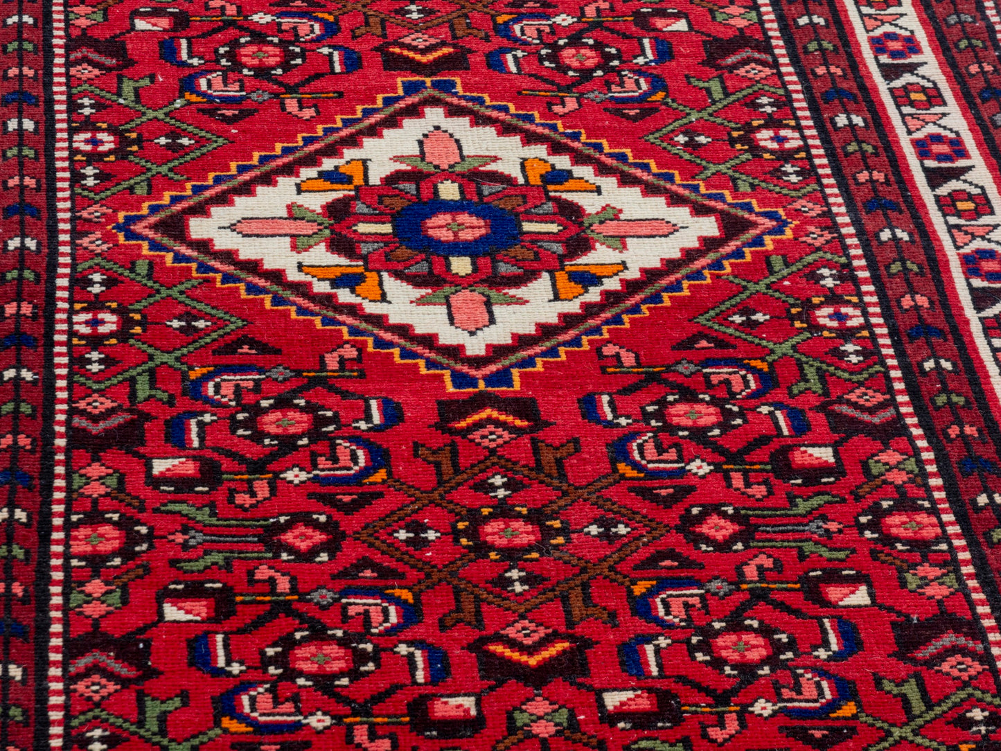 CAN_4333 - 2'9" x 13'5"