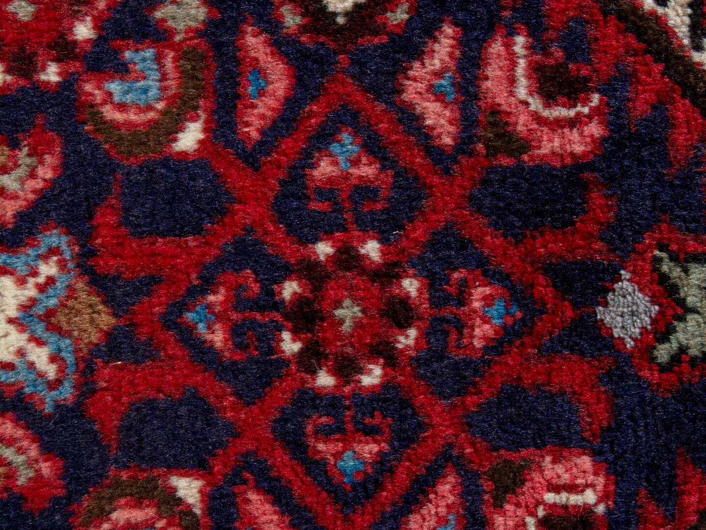 CAN_4337 - 3'7" x 10'3"