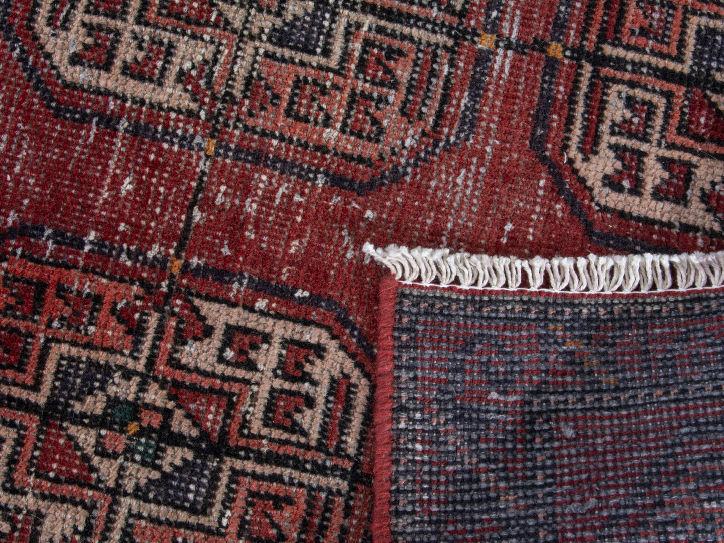 CAN_4341 - 2'3" x 9'2"