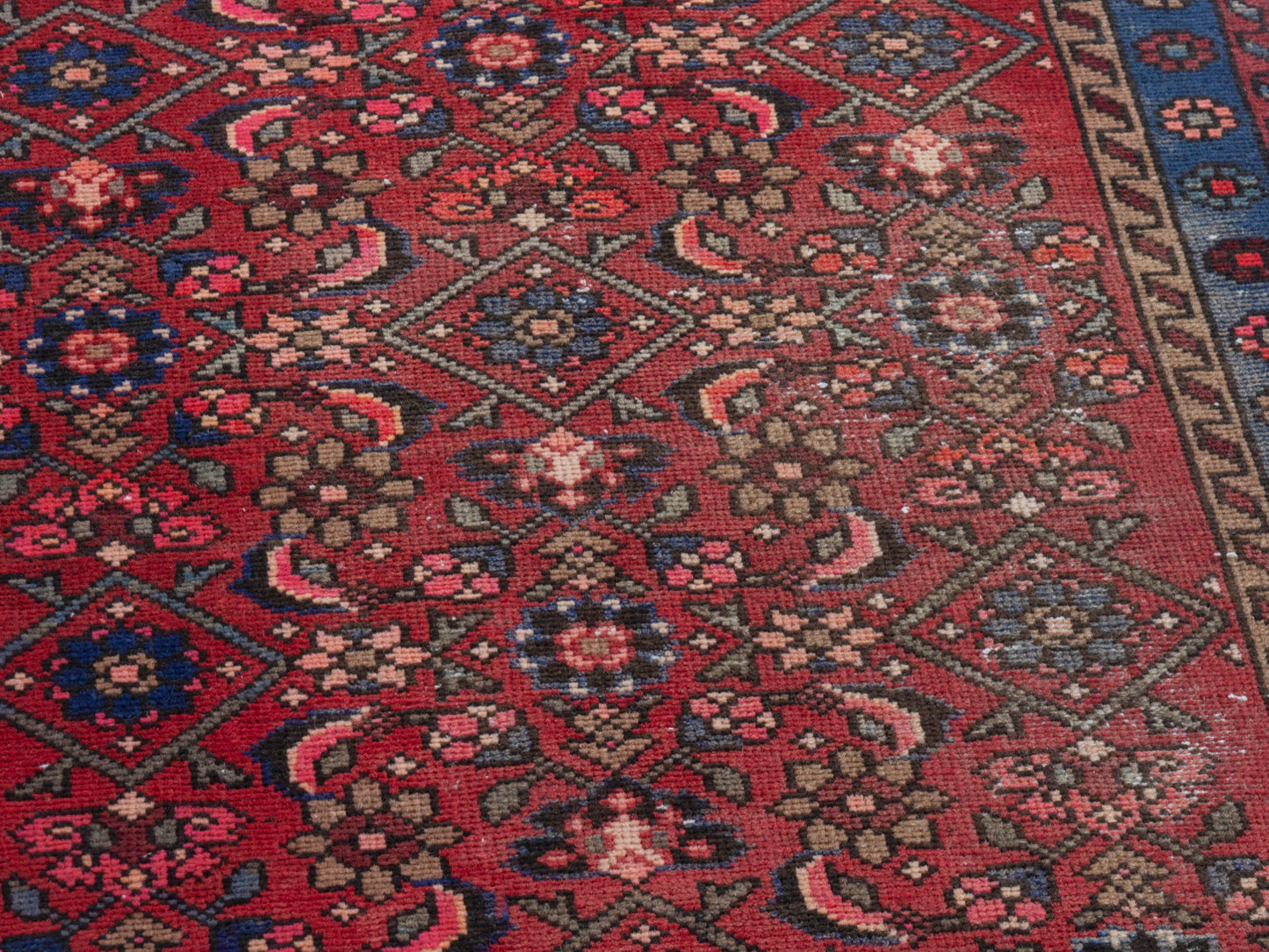 CAN_4364 - 2'8" x 8'8"