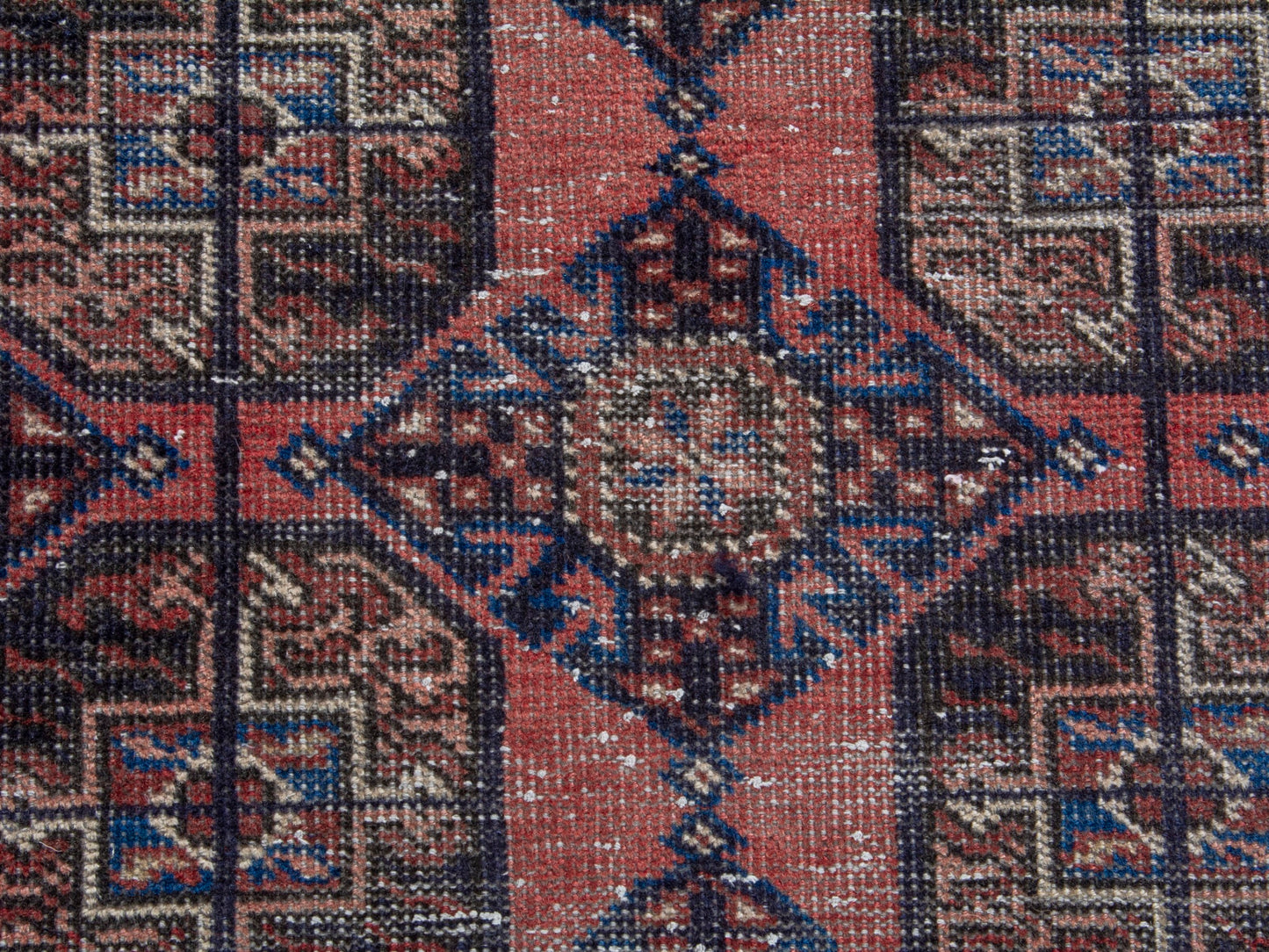 CAN_4371 - 3'11" x 9'10"
