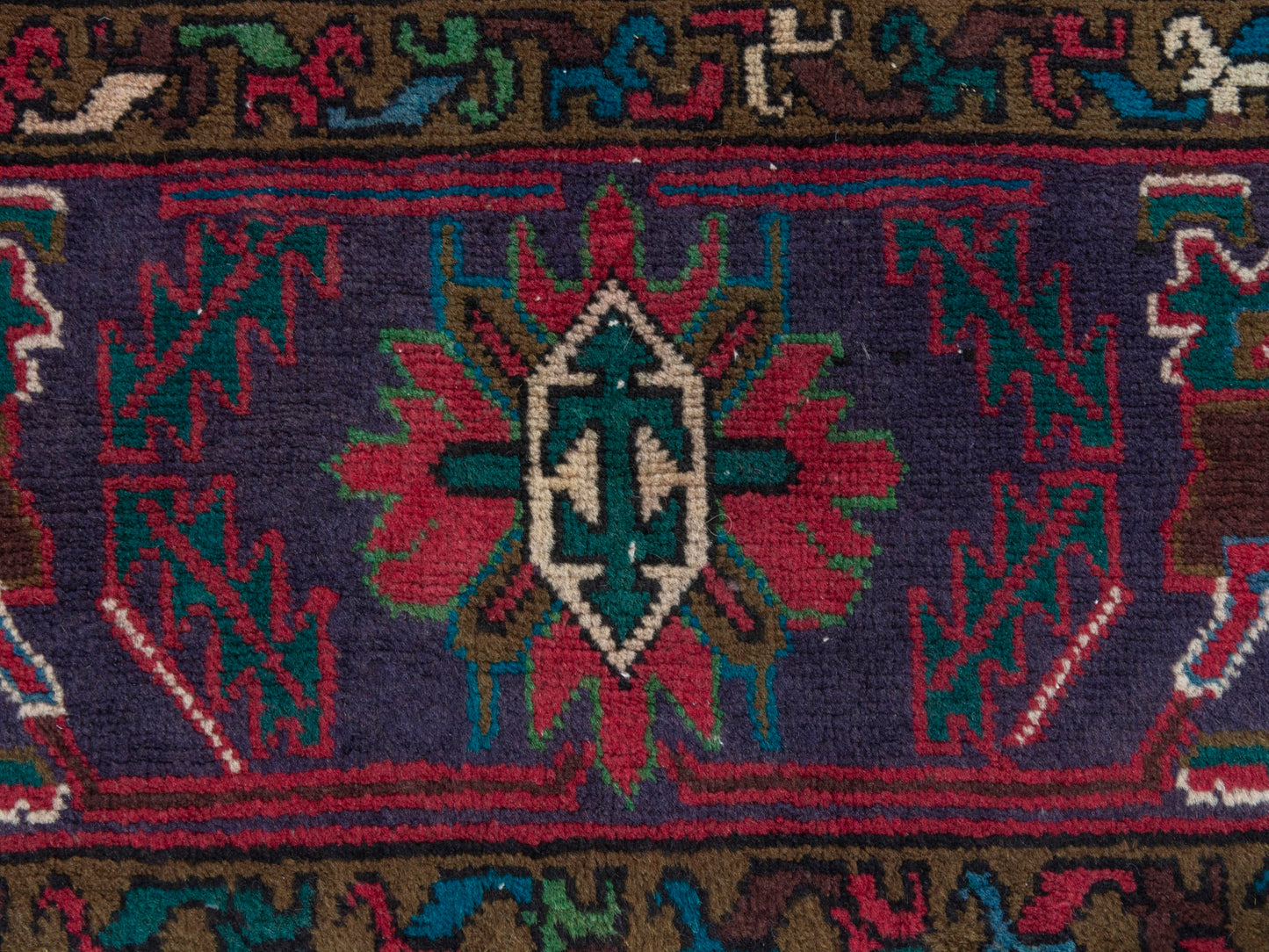CAN_4381 - 7'7" x 11'6"