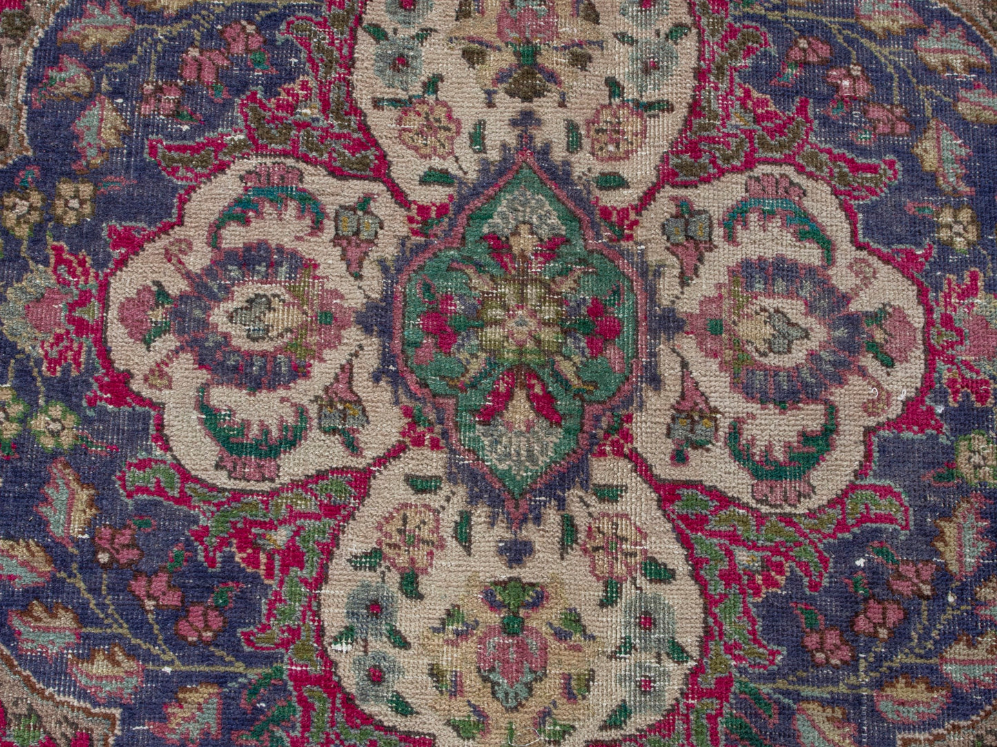 CAN_4388 - 8' x 11'4"