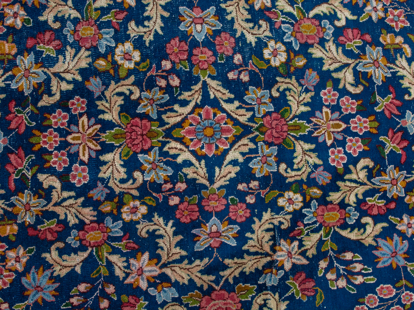 CAN_4389 - 9'11" x 13'7"