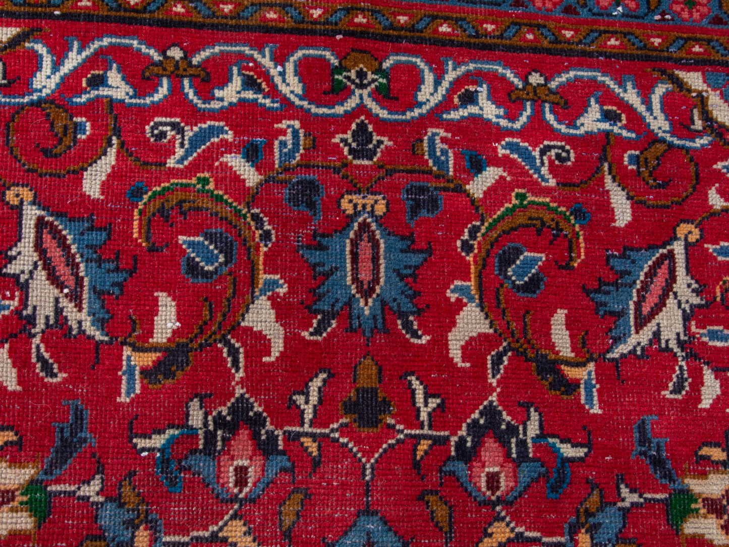 CAN_4395 - 12' x 13'7"