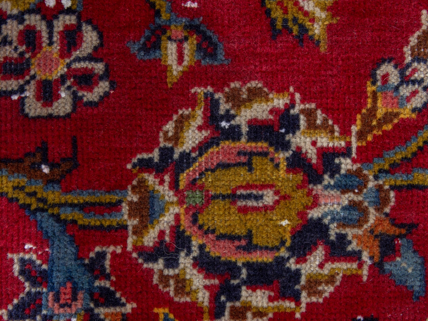 CAN_4398 - 7'3" x 10'10"