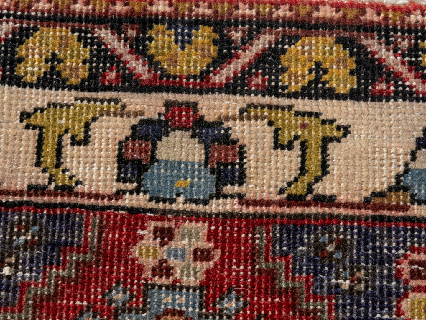 CAN_4605 - 3'3" x 5'1"