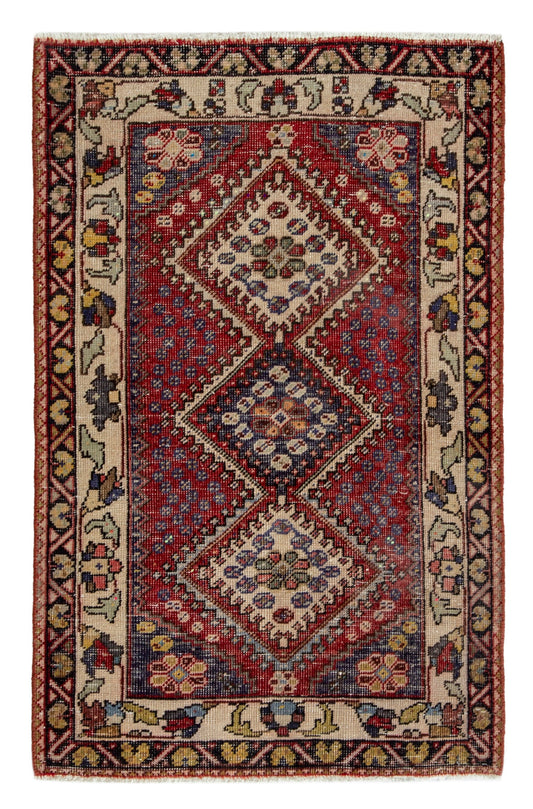 CAN_4605 - 3'3" x 5'1"