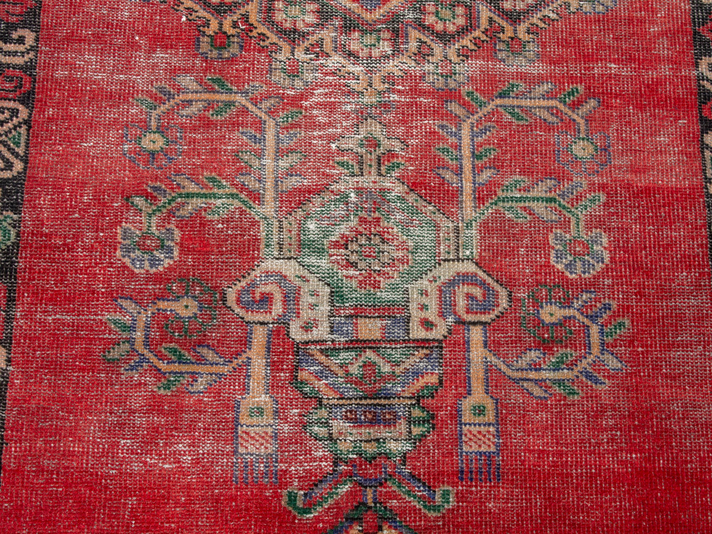 CAN_4631 - 3'7" x 7'3"
