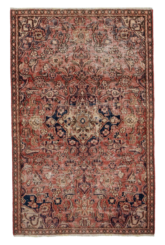 CAN_4632 - 3'3" x 5'2"