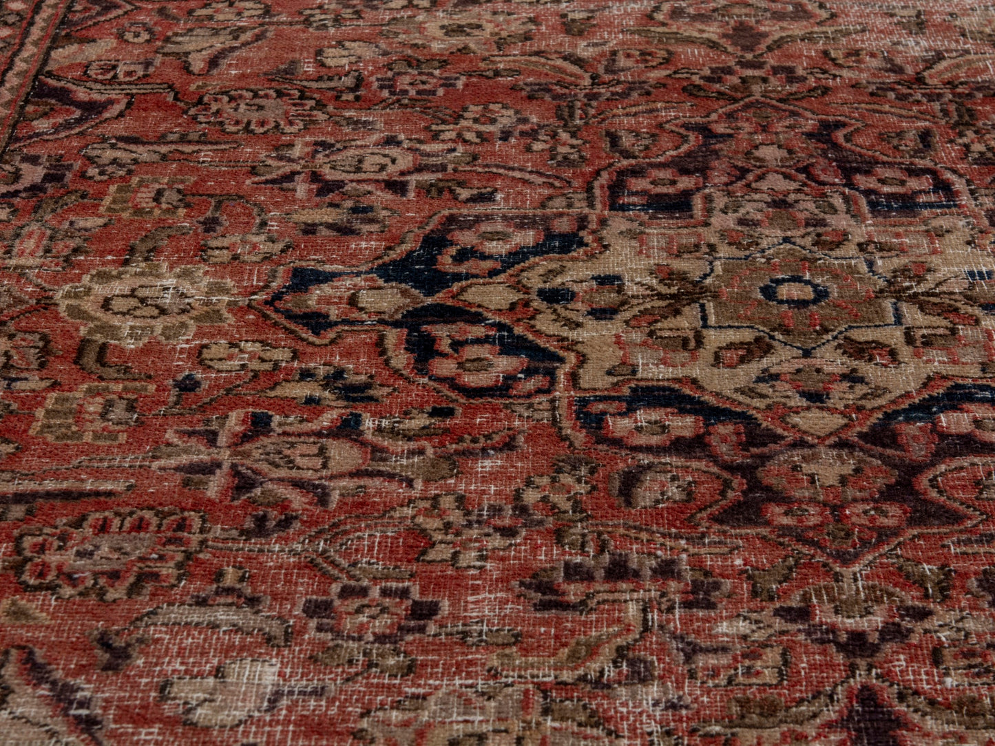 CAN_4632 - 3'3" x 5'2"