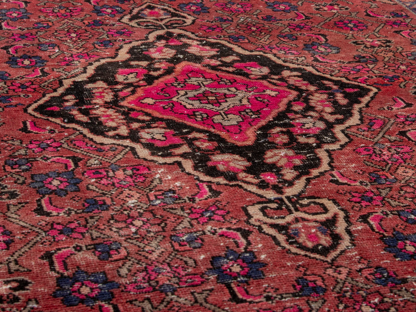 CAN_4643 - 3'9" x 5'6"