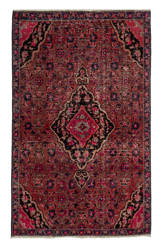 CAN_4643 - 3'9" x 5'6"