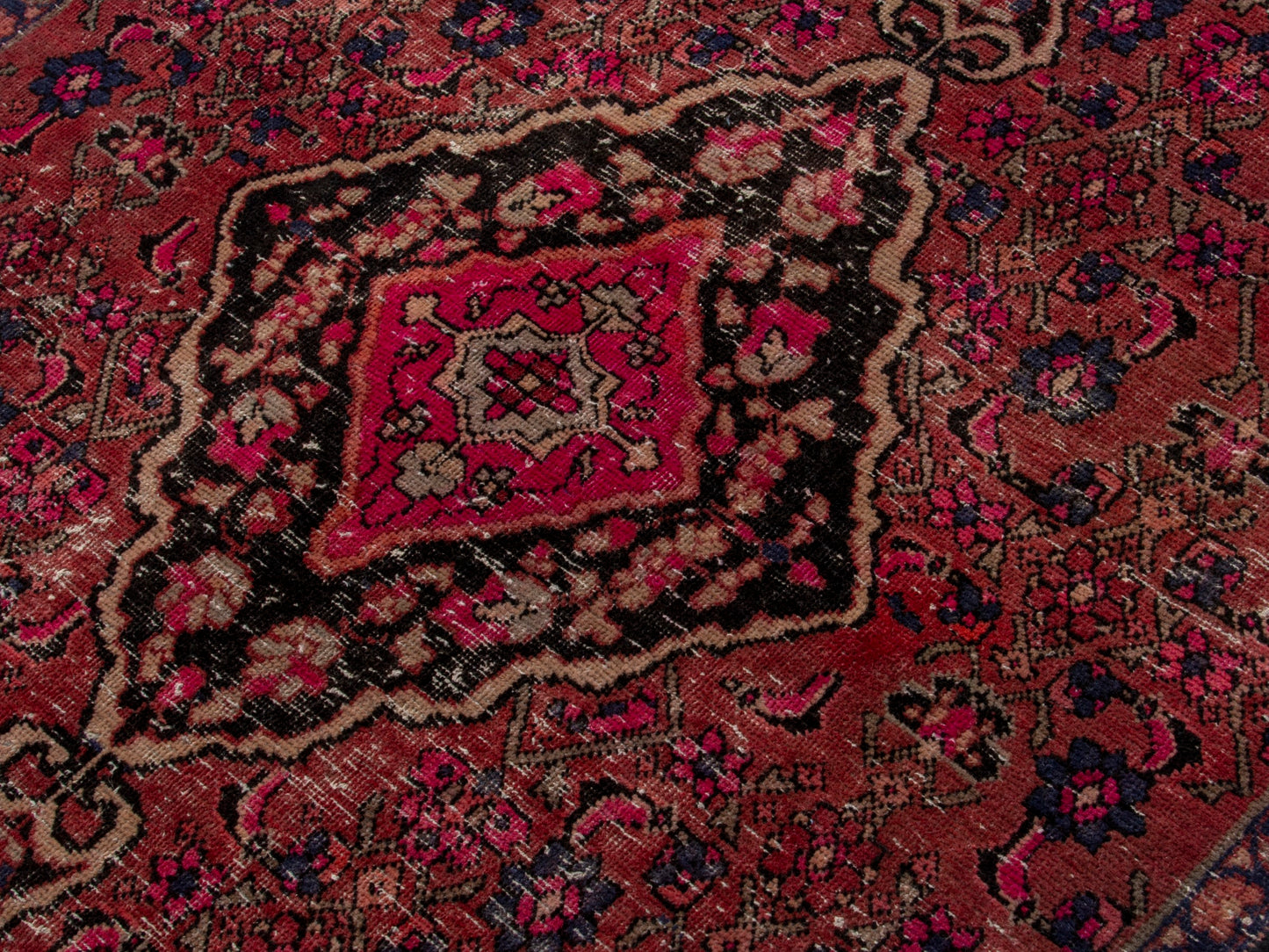 CAN_4643 - 3'9" x 5'6"