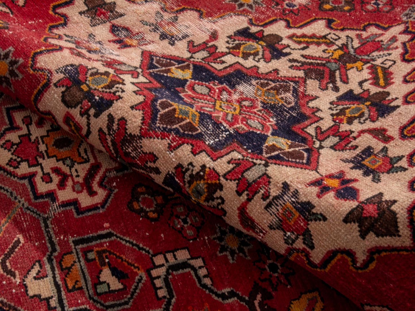 CAN_4657 - 2'11" x 4'1"