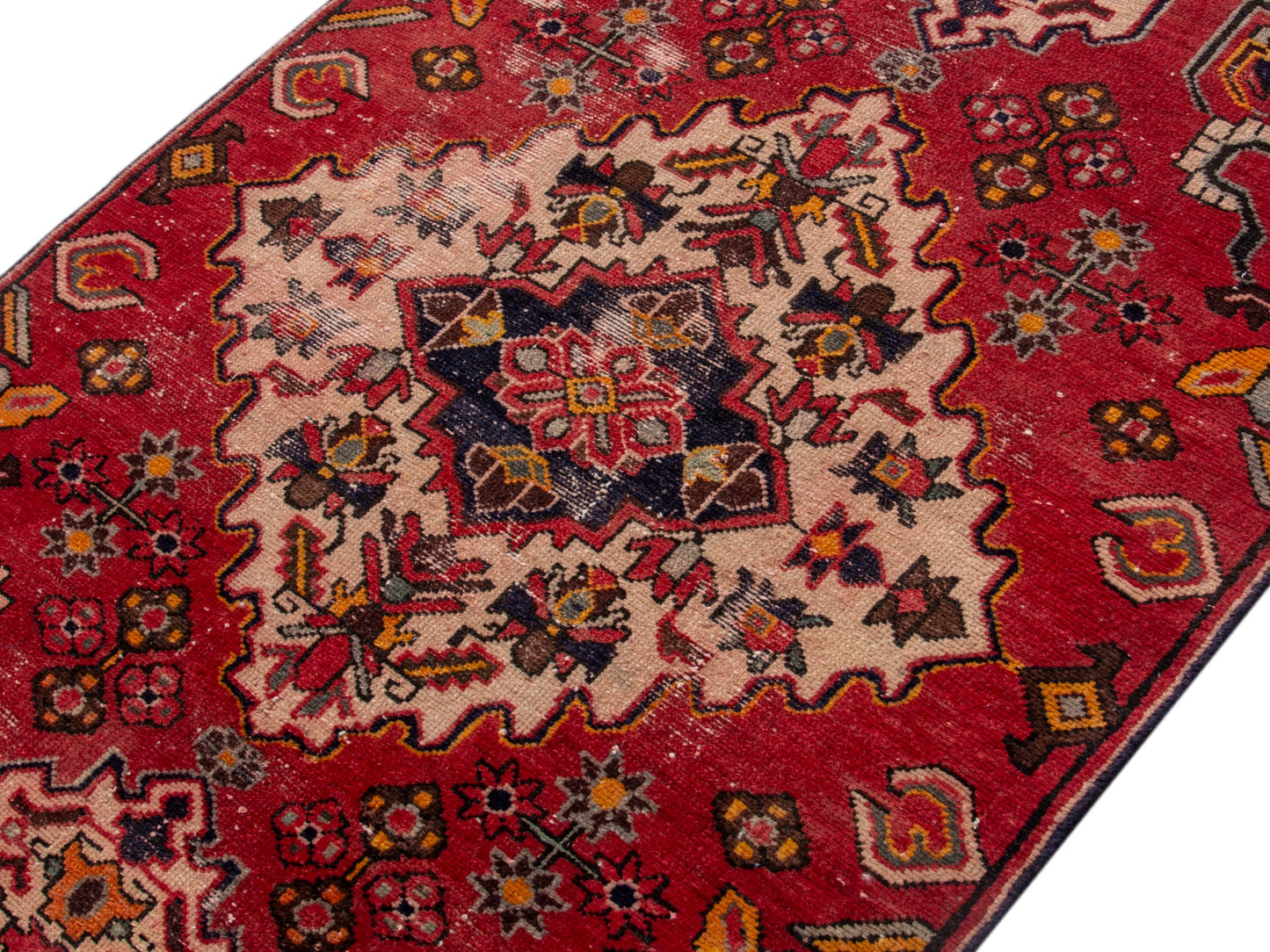 CAN_4657 - 2'11" x 4'1"