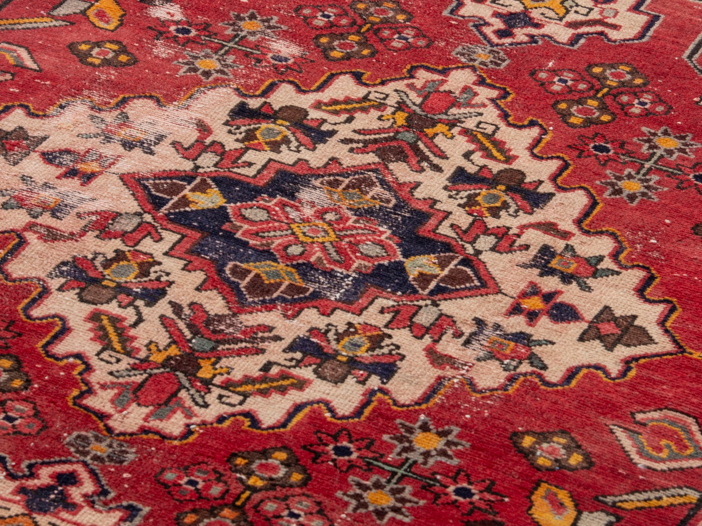CAN_4657 - 2'11" x 4'1"