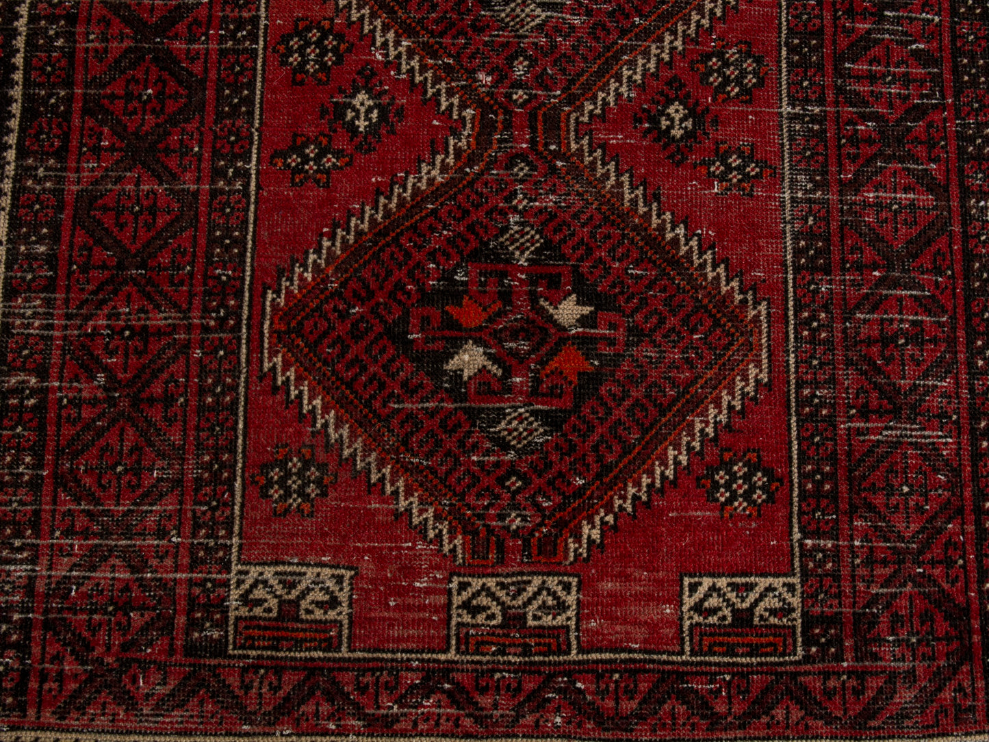 CAN_4662 - 3'7" x 3'11"