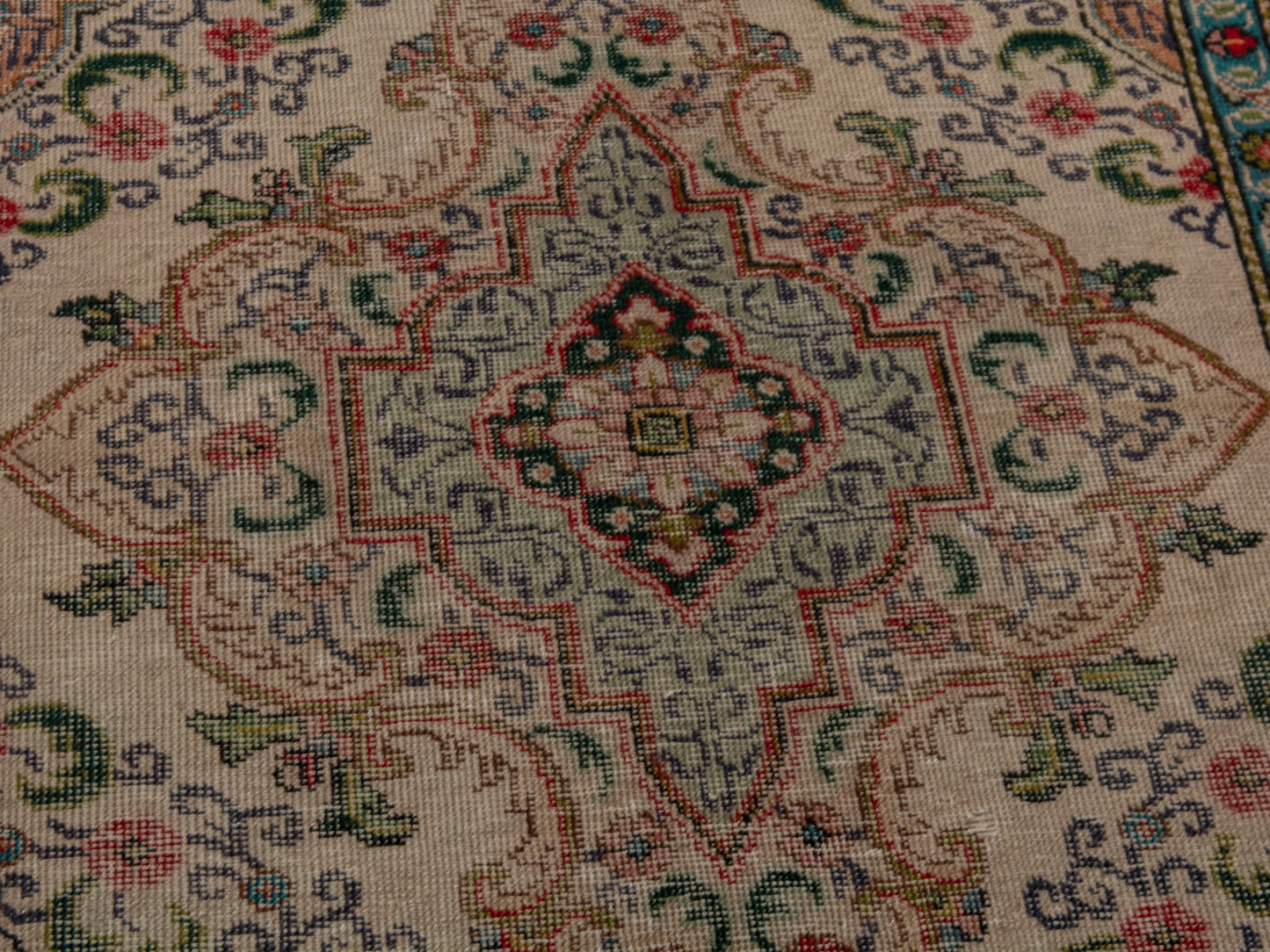 CAN_4677 - 2'9" x 4'8"