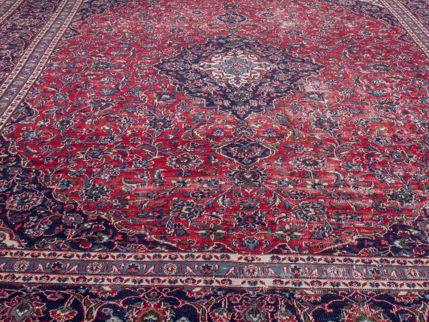 CAN_4713 - 9'10" x 12'6"